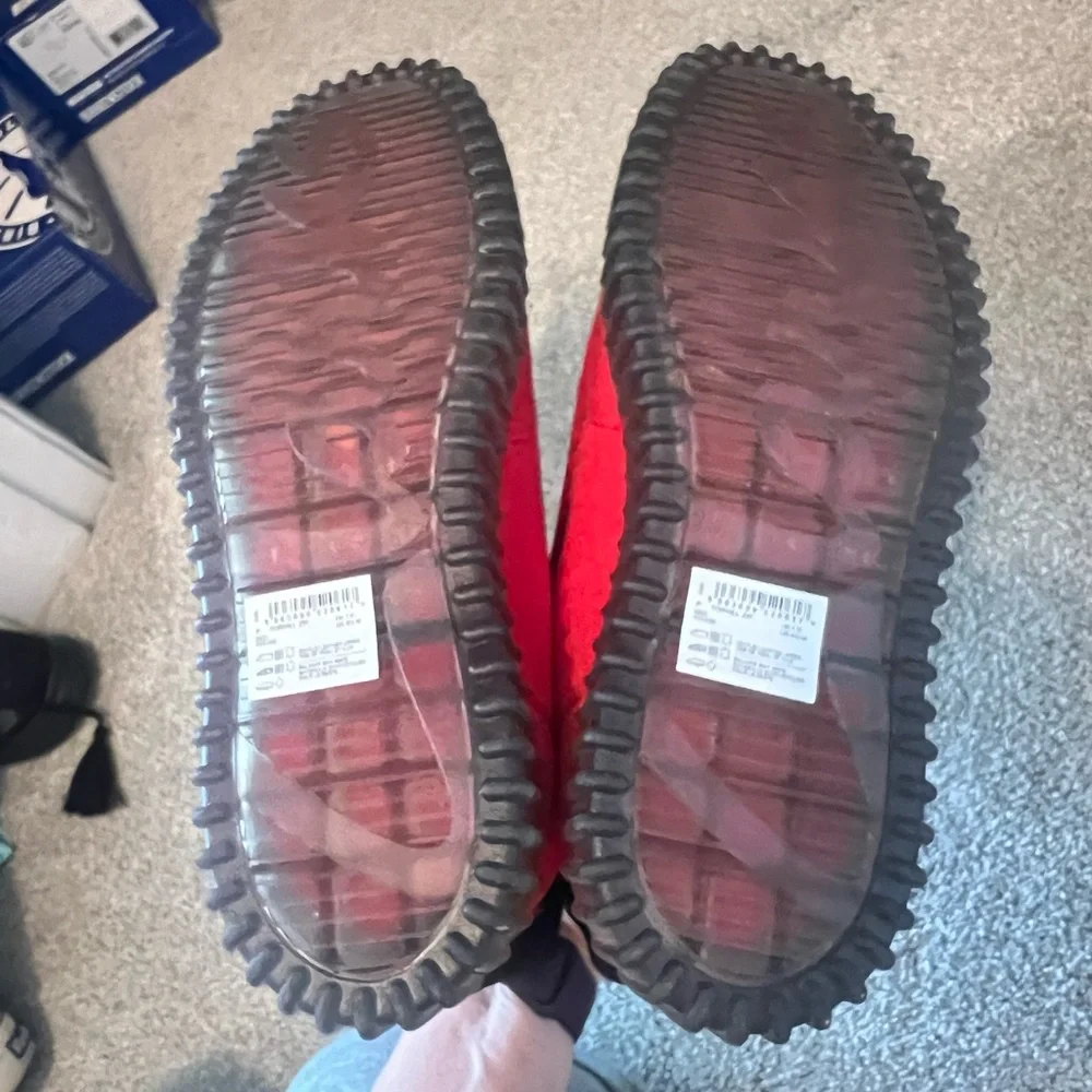 Clark’s women’s Torhill zip red leather trim size 9 - Picture 3 of 4